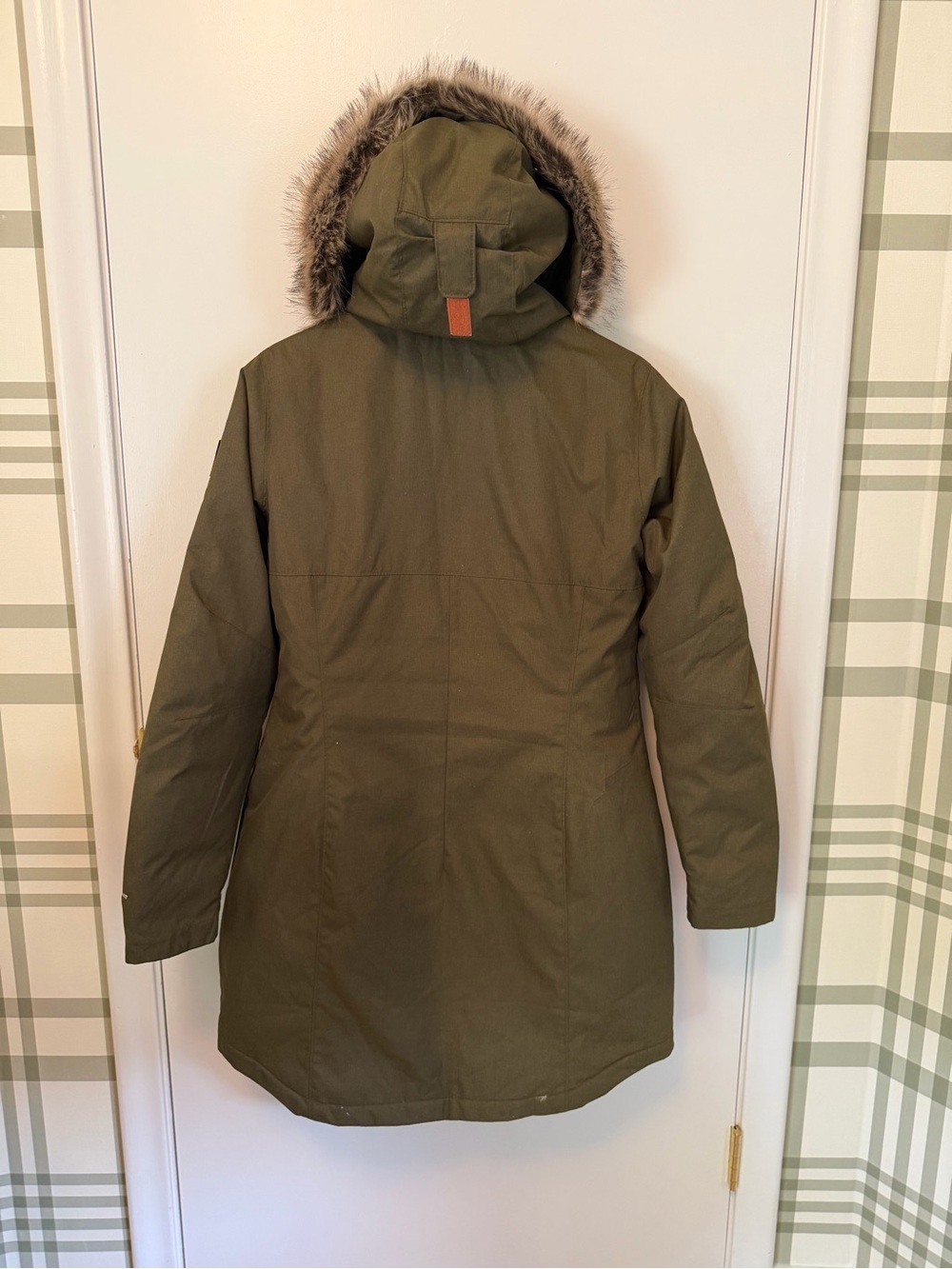 Columbia women’s Olive Hooded Faux-Fur Trim Puffer Coat - Picture 2 of 14